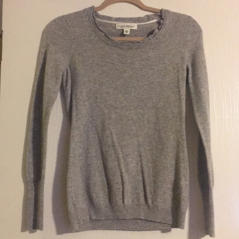 Banana Republic Sweater Made With Italian Yarn